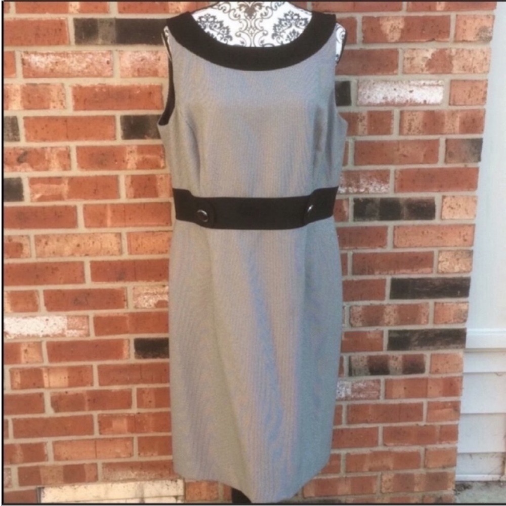 Gorgeous Black Tahari dress size 16